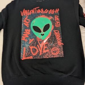 Vincent Van Gogh Alien Sweatshirt (note one ear). Medium